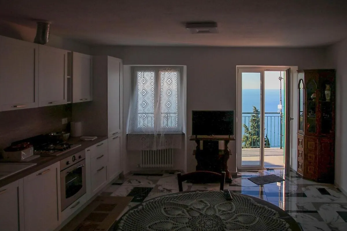 Apartmán La Notte Sull'Isola - Montaretto - Tra Il Cielo E Il Mare Reggimonti 0*,