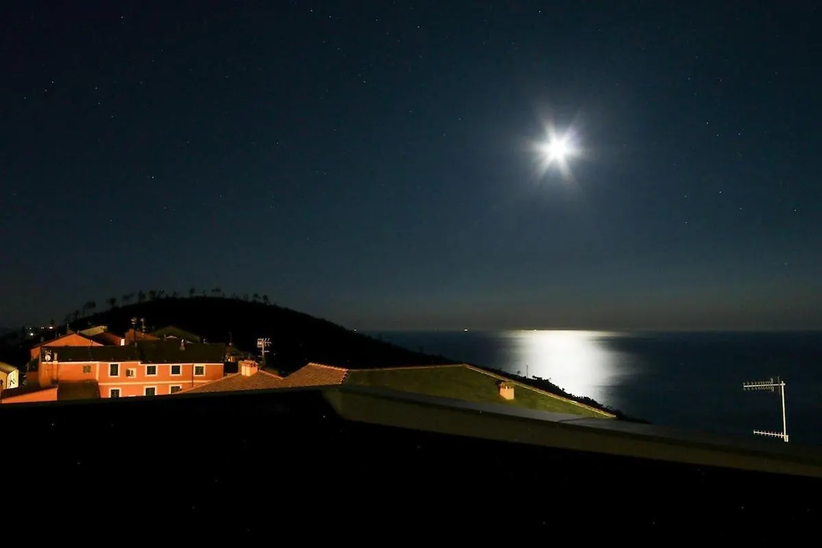 Apartmán La Notte Sull'Isola - Montaretto - Tra Il Cielo E Il Mare Reggimonti