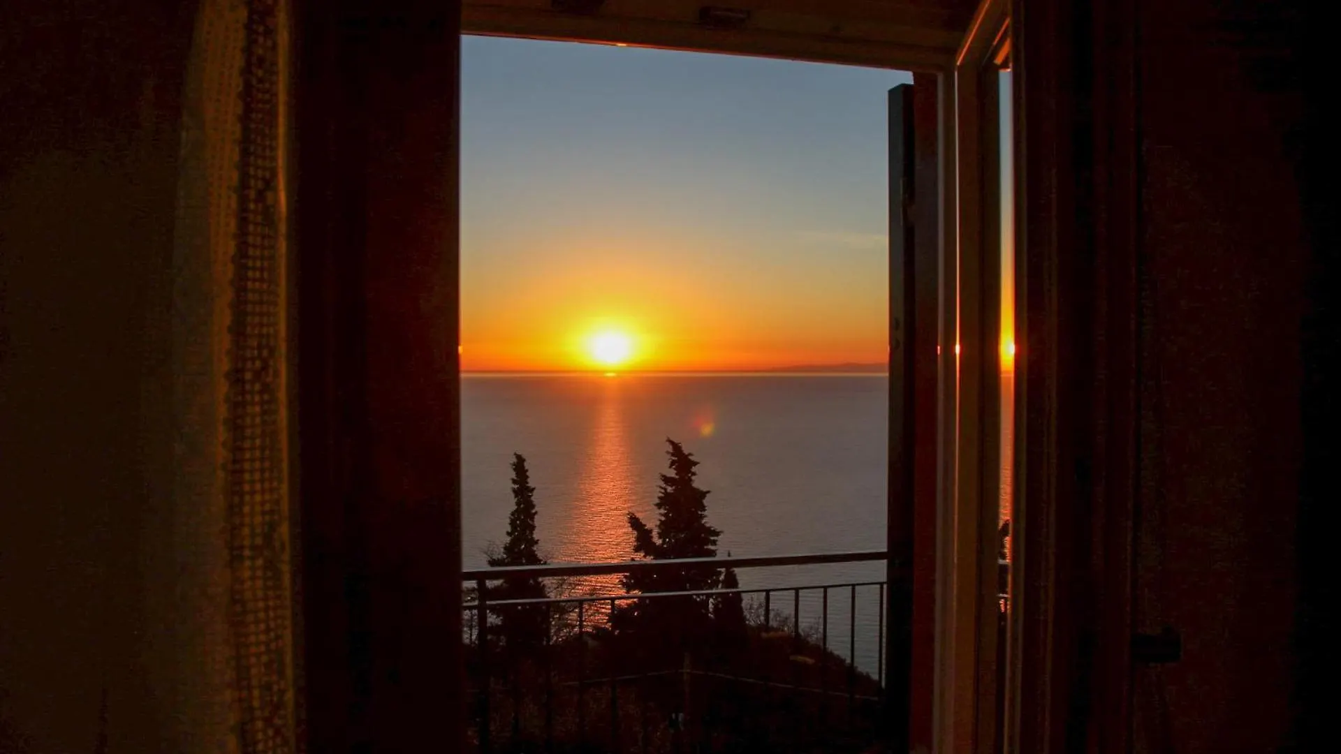 La Notte Sull'Isola - Montaretto - Tra Il Cielo E Il Mare Apartment Reggimonti